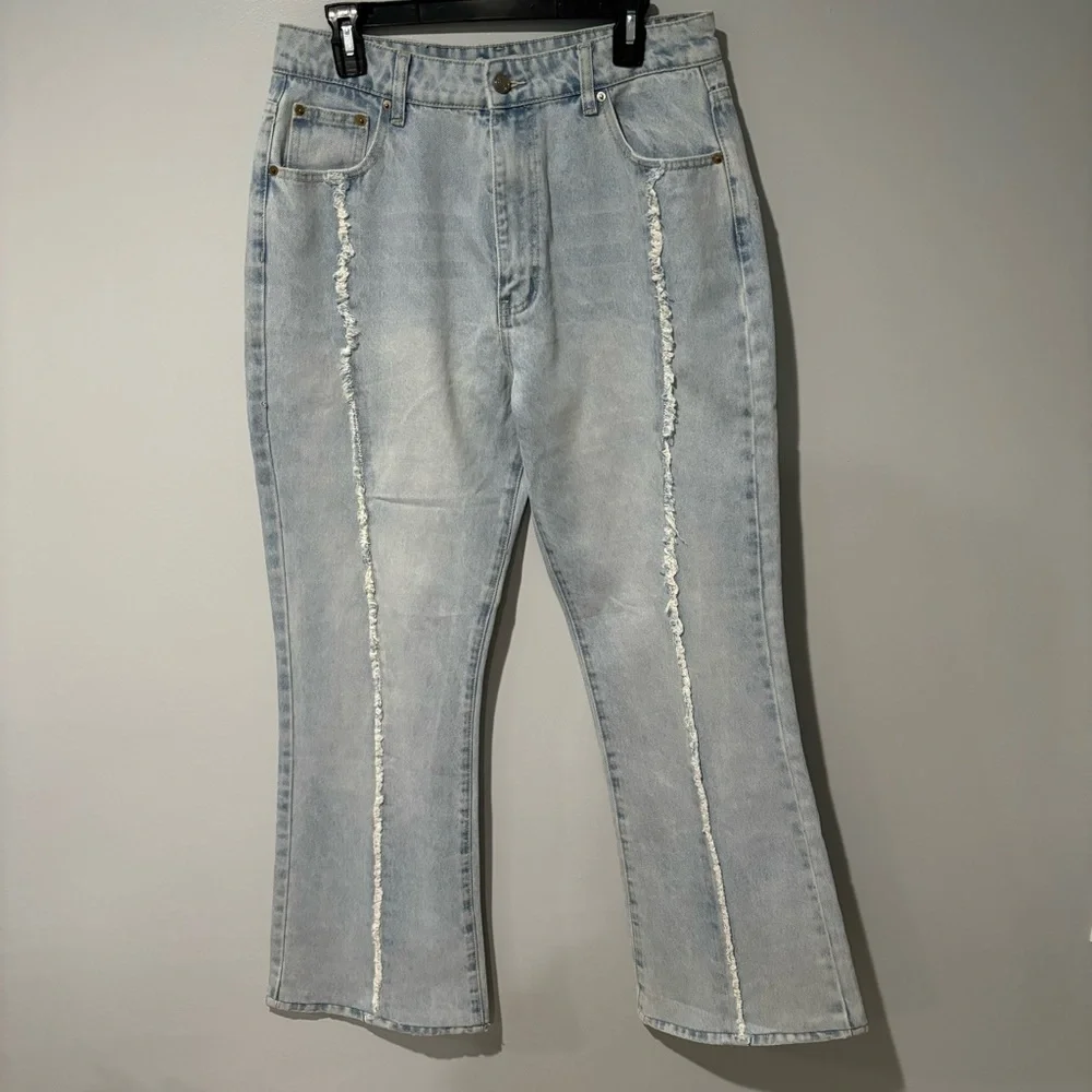 NWT Oh Polly Frayed Seam Flare Jeans Light Wash US 12 - Picture 4 of 8